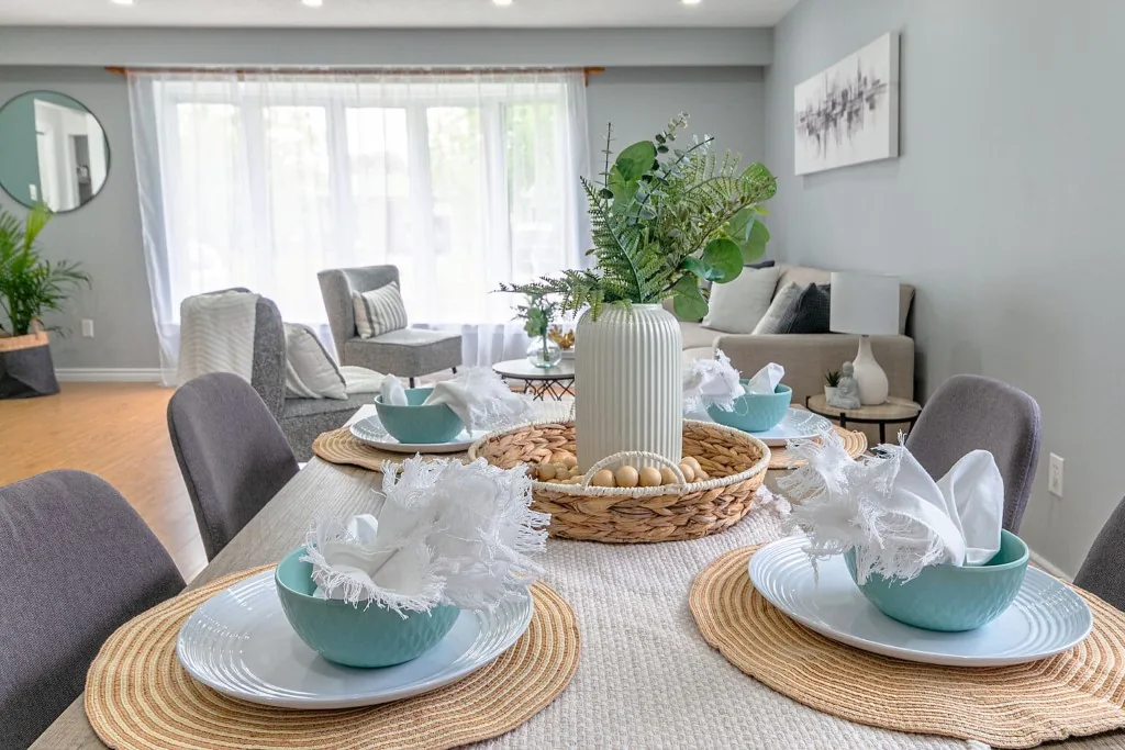 Bright real estate interior photographed by DurhamPhotos